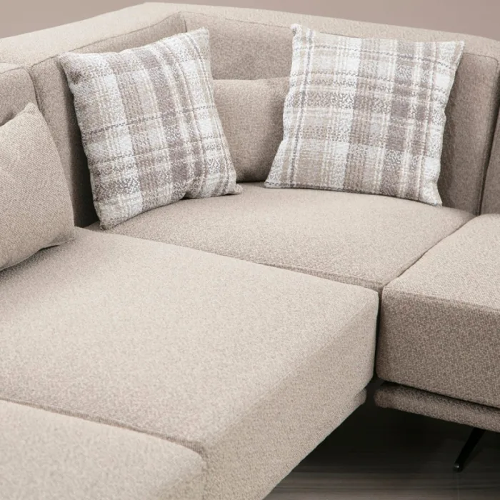 Kend"Corner Elegance" - Image 3